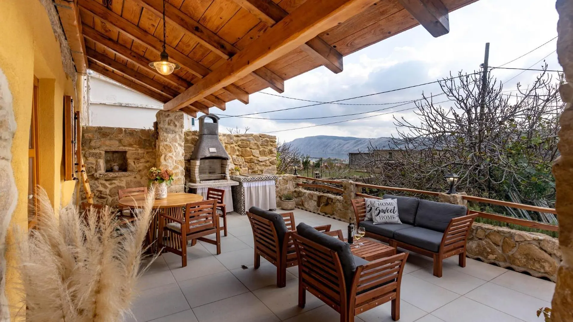 House Filumena Apartment Lopar