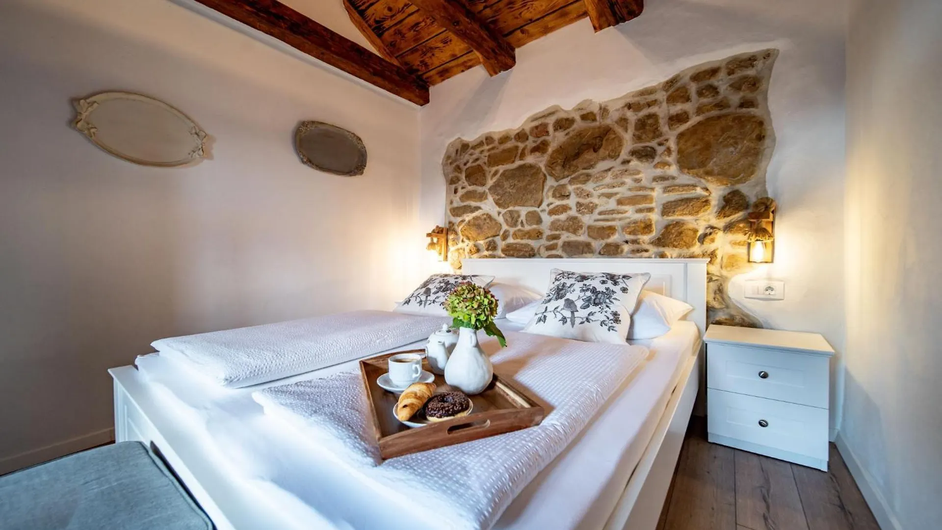 House Filumena Apartment Lopar