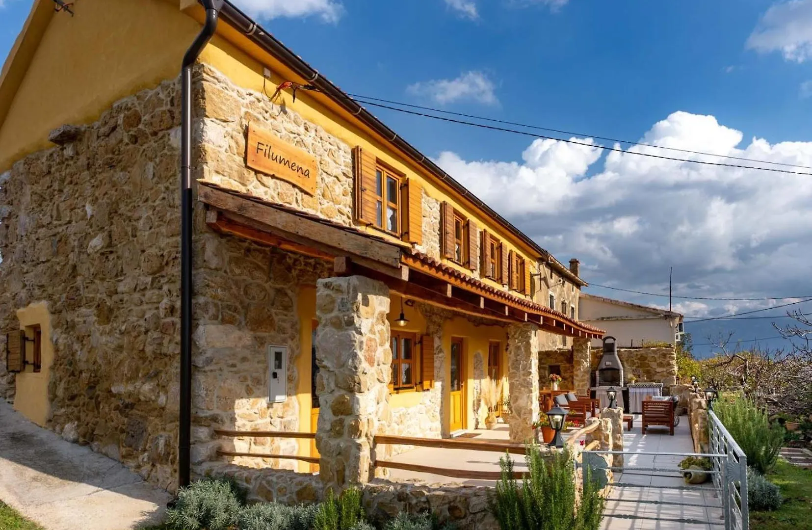 House Filumena Apartment Lopar