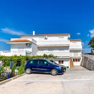 Pela Apartman