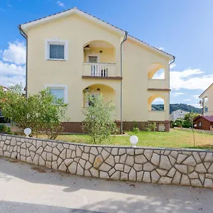 Alex Apartman